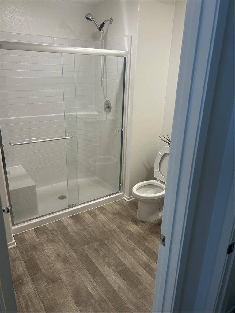 Private Room with restroom for rent