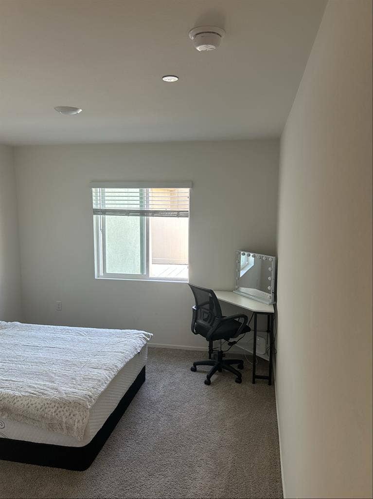 Private Room with restroom for rent