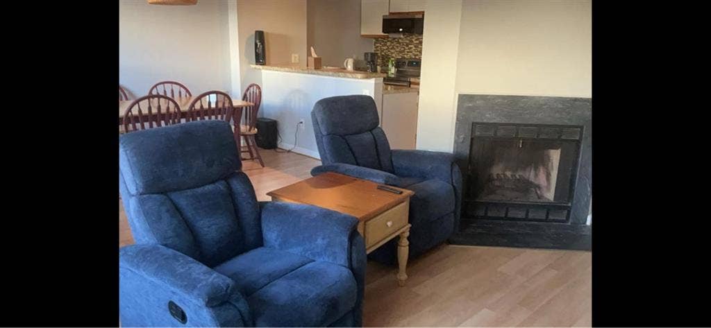 1 bed 1 bath available, 2 bath 2bed