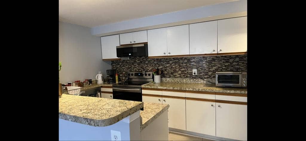 1 bed 1 bath available, 2 bath 2bed