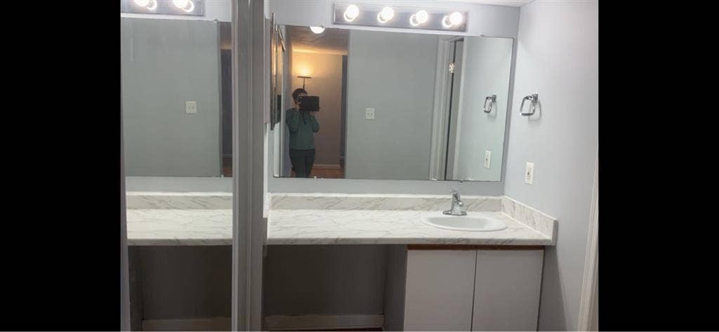 1 bed 1 bath available, 2 bath 2bed