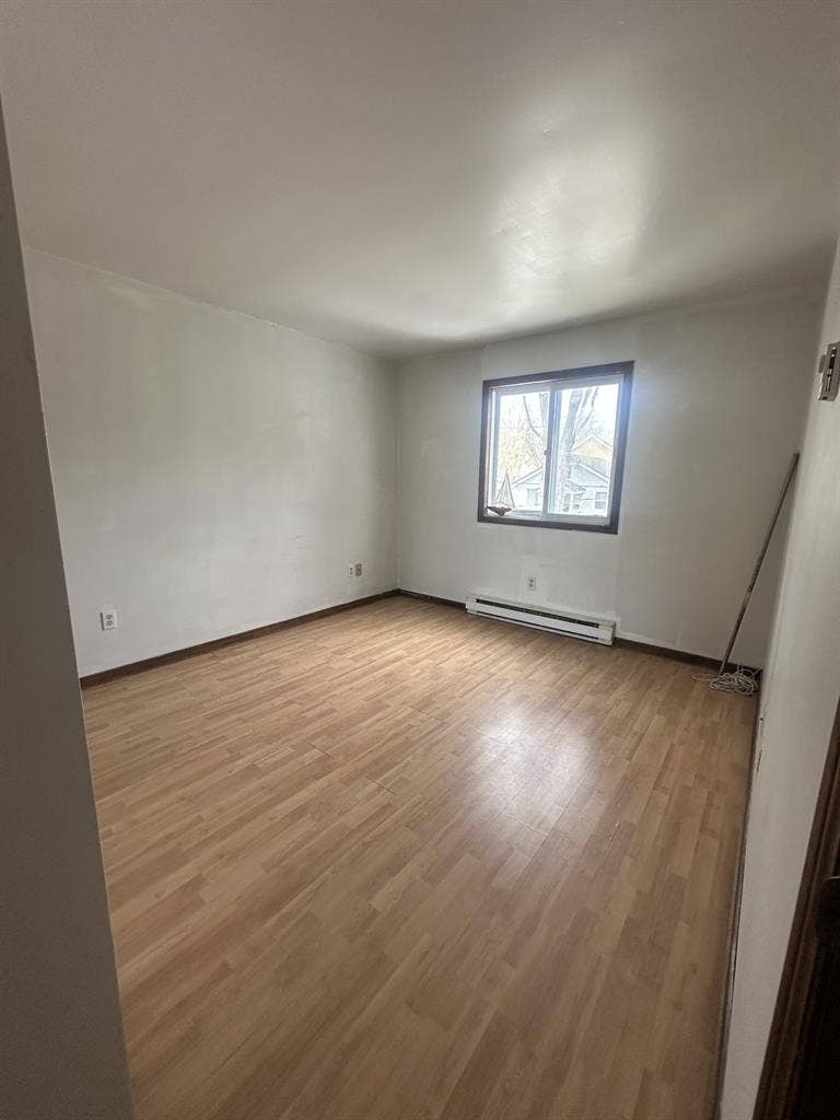 Private room for rent