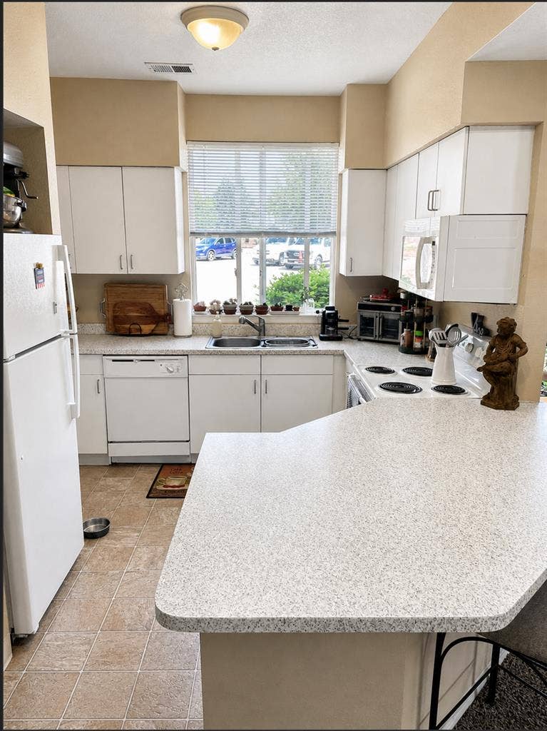 Beautiful large bedroom available