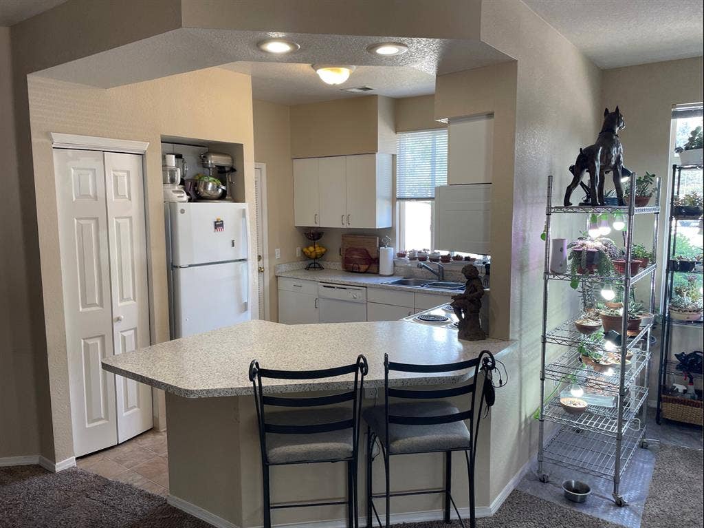 Beautiful large bedroom available