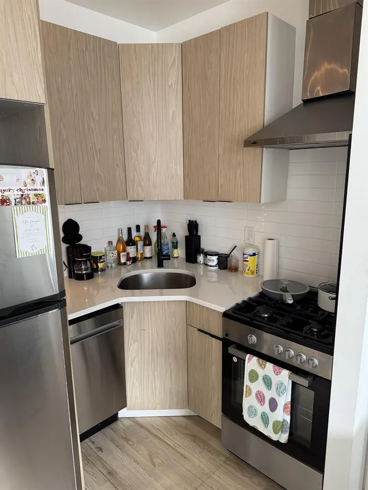 2 BR, 2 Bath, Washer/Dryer in Unit