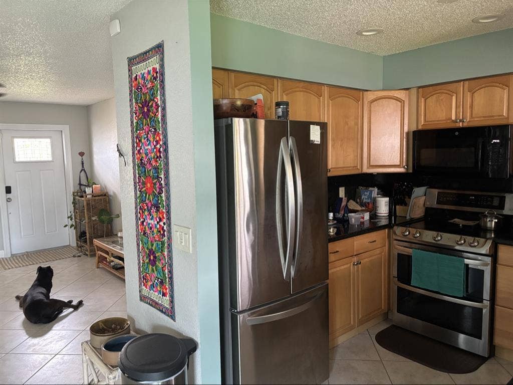 Shared Home ( Women Only)
