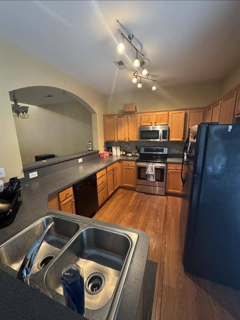 Room for rent in the LoSo area!
