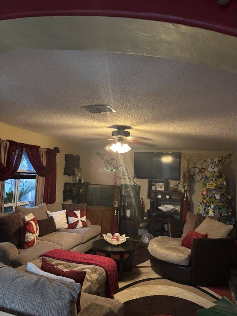 Cozy Fully Furnished Room