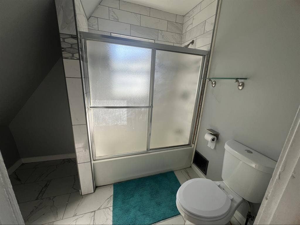 Large private room for rent $875.