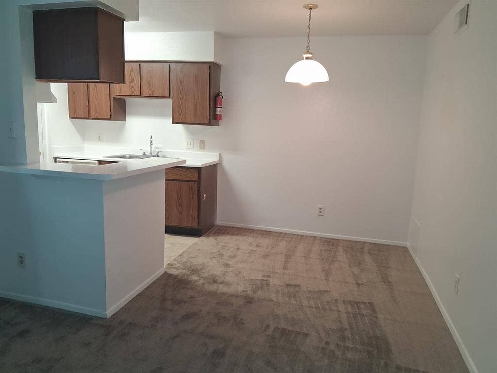 1,2 and 3 bedrooms available