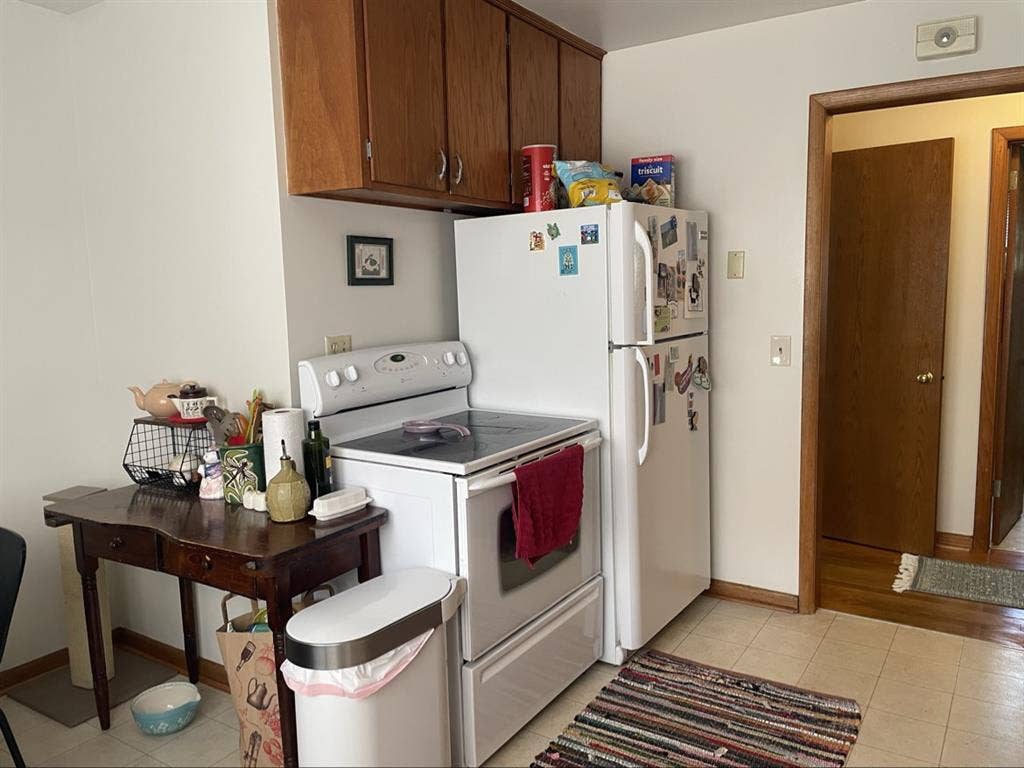Room for rent in Eken Park!