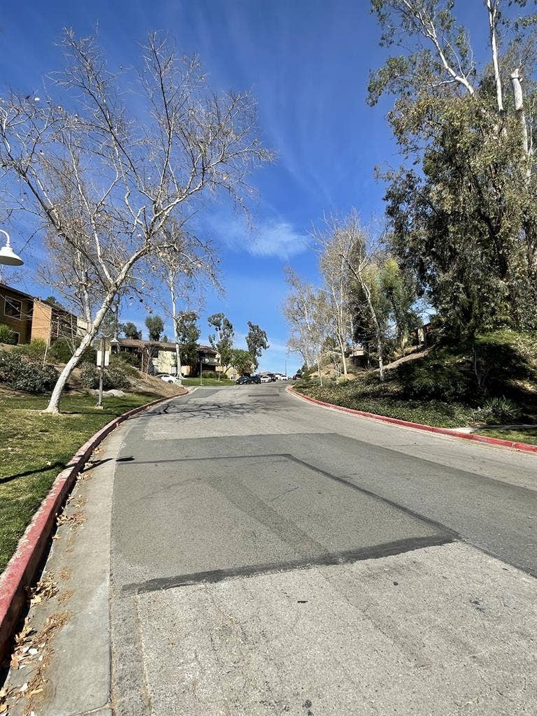 Room Available — $950/mo Riversidee