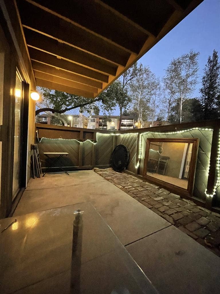 Room Available — $950/mo Riversidee