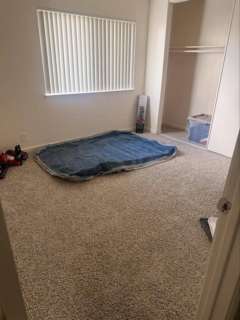 $700 a month room for rent ‼️