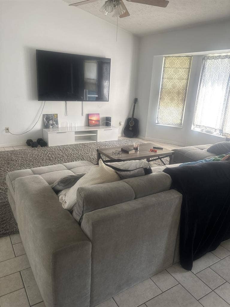 Beautiful home tradition area