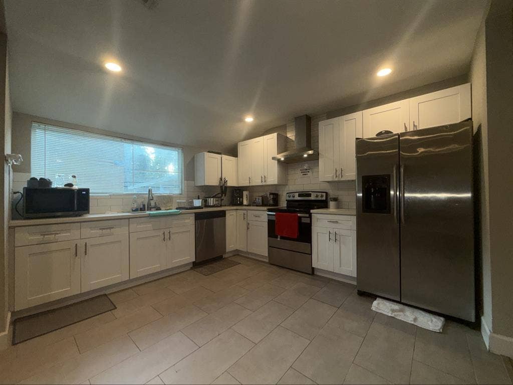 2 ROOMS AVAILABLE: COMING SOON!