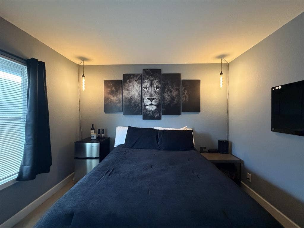 2 ROOMS AVAILABLE: COMING SOON!