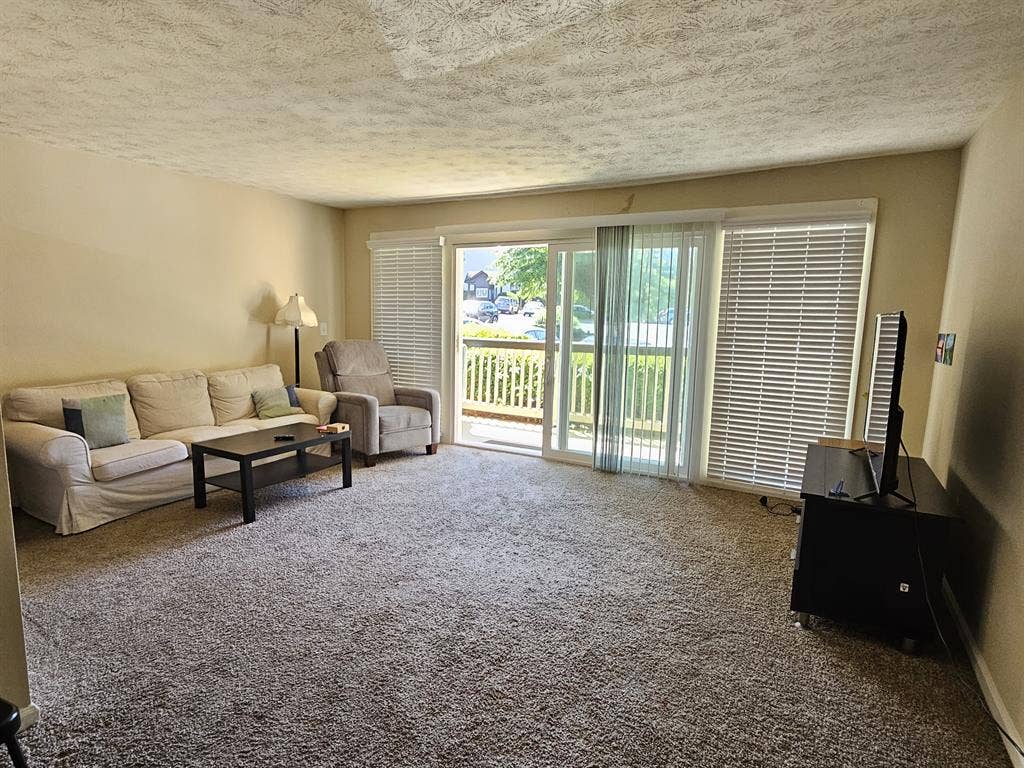 Priavte Bedroom available for rent