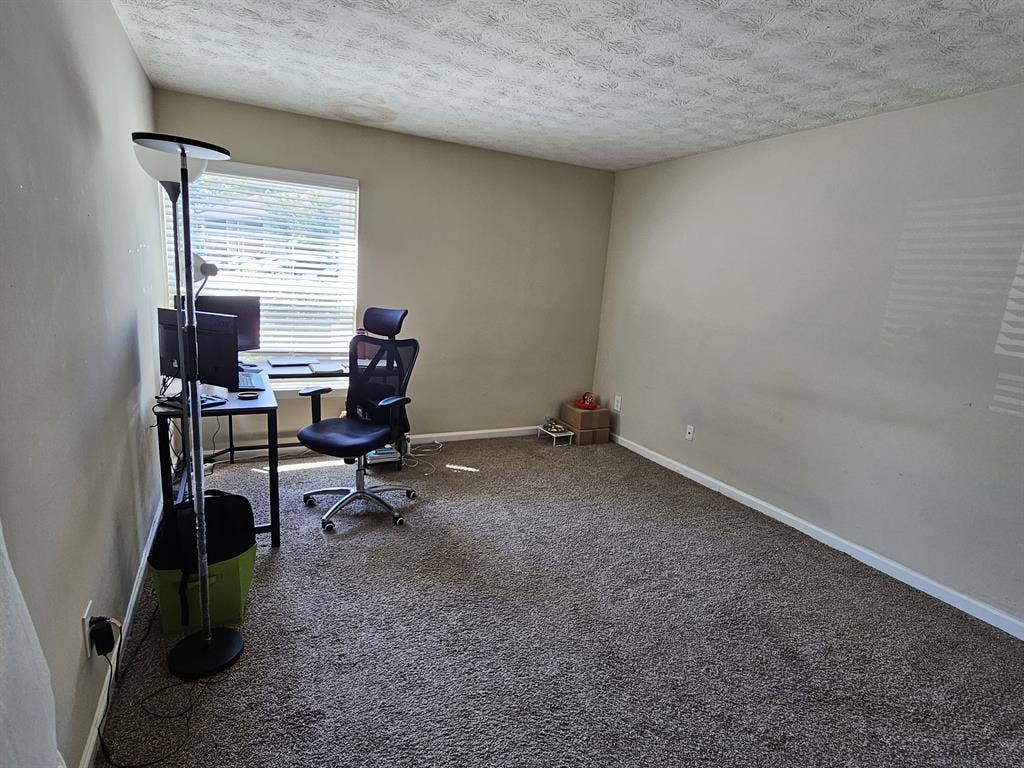 Priavte Bedroom available for rent
