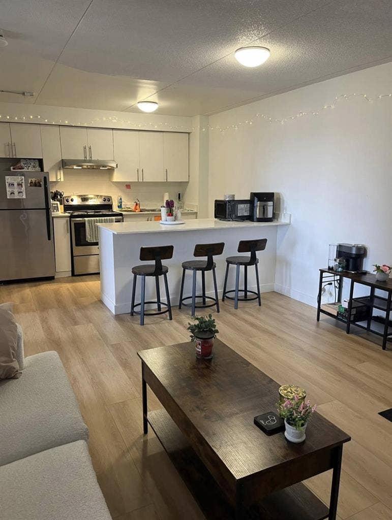 RENT NEGOTIABLE 2 rooms spring 26
