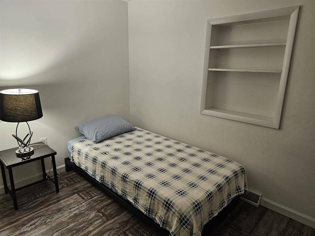 Nice Room for rent in nice house
