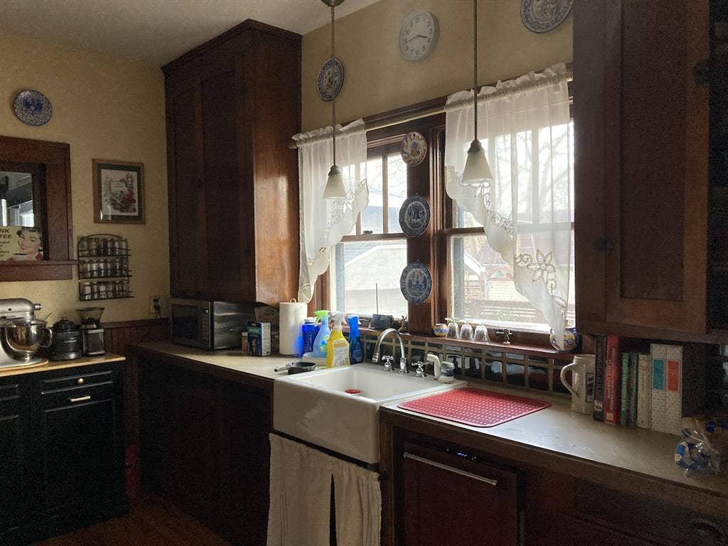 Nice house with nice people