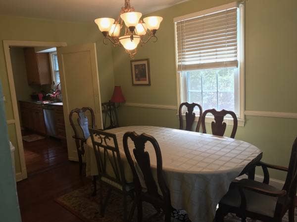 Great Room in House Near Metro/UMD
