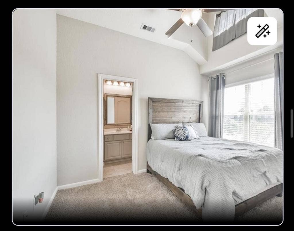 Private BR+BR in townhome