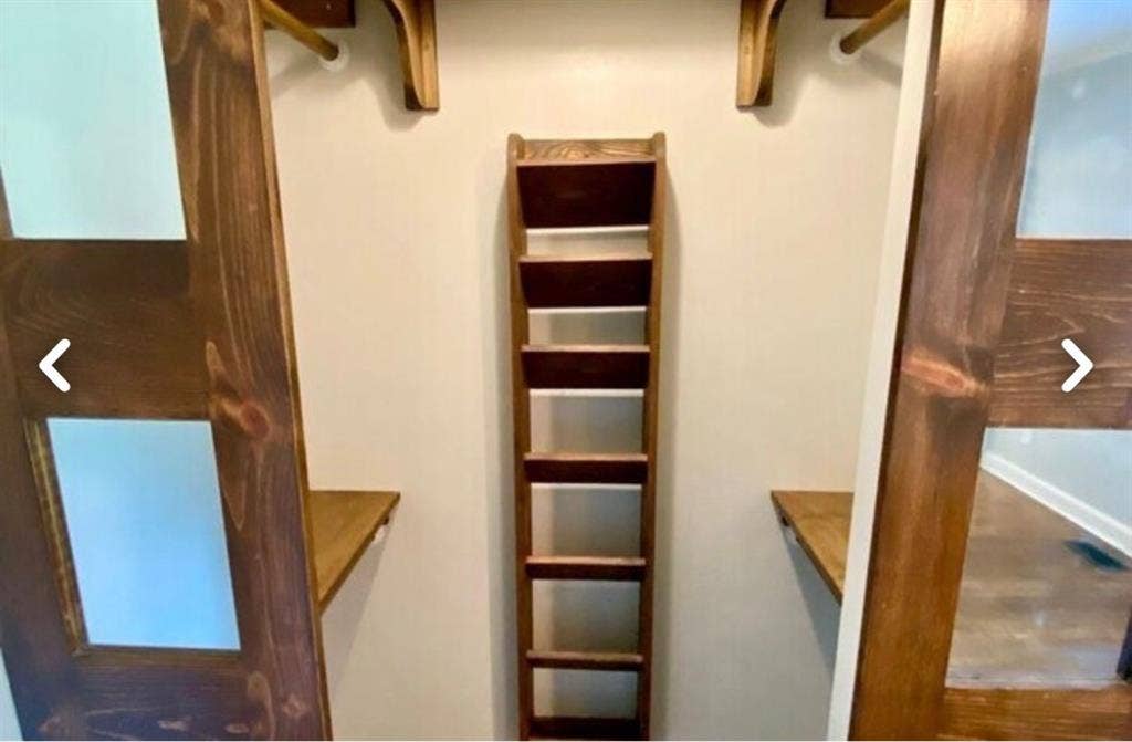 Yorktown room for rent