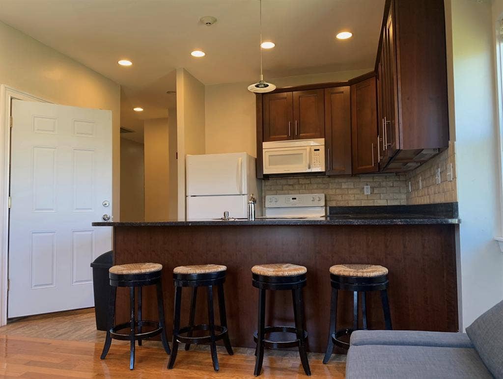 Room + Private Bathroom Near Brown