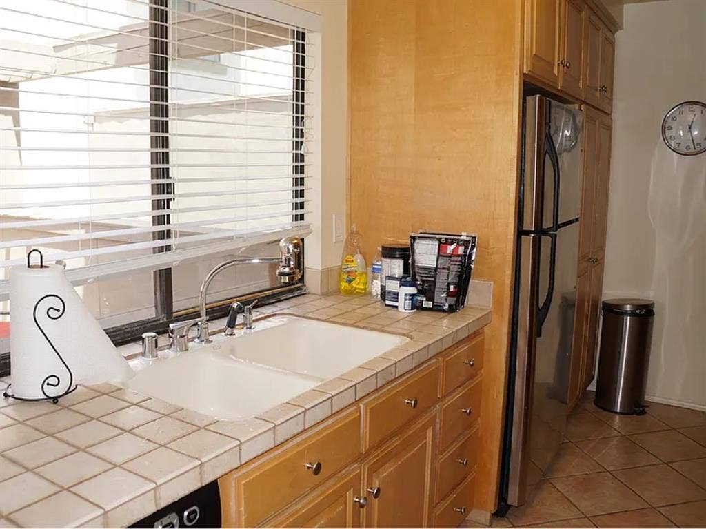 Sublease a room for summer