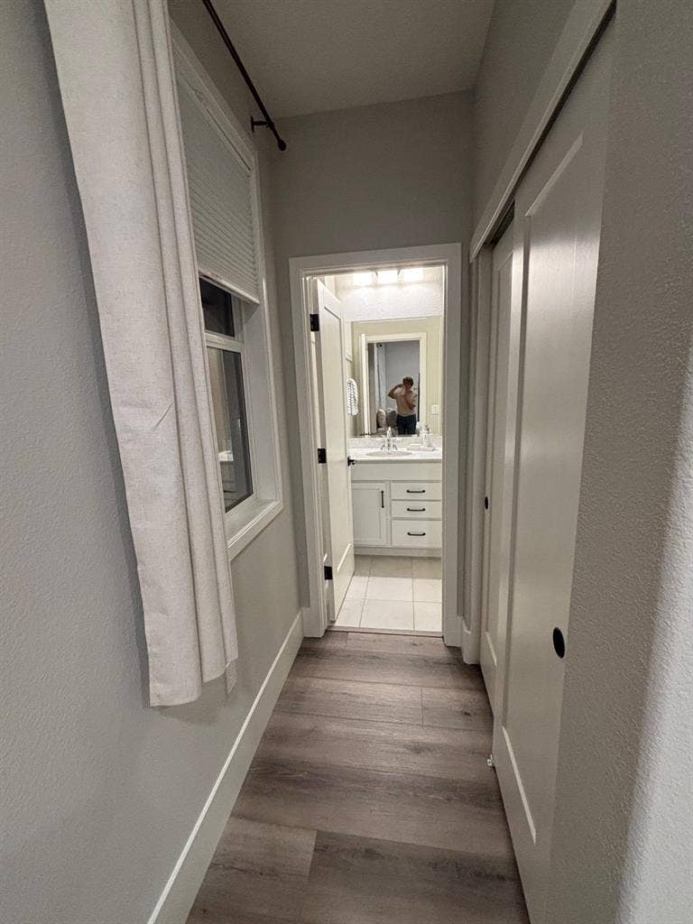 2 Furnished Rooms abailable