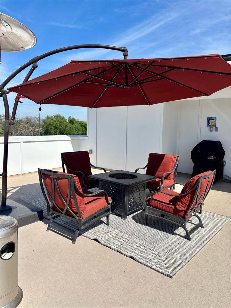 2 Furnished Rooms abailable