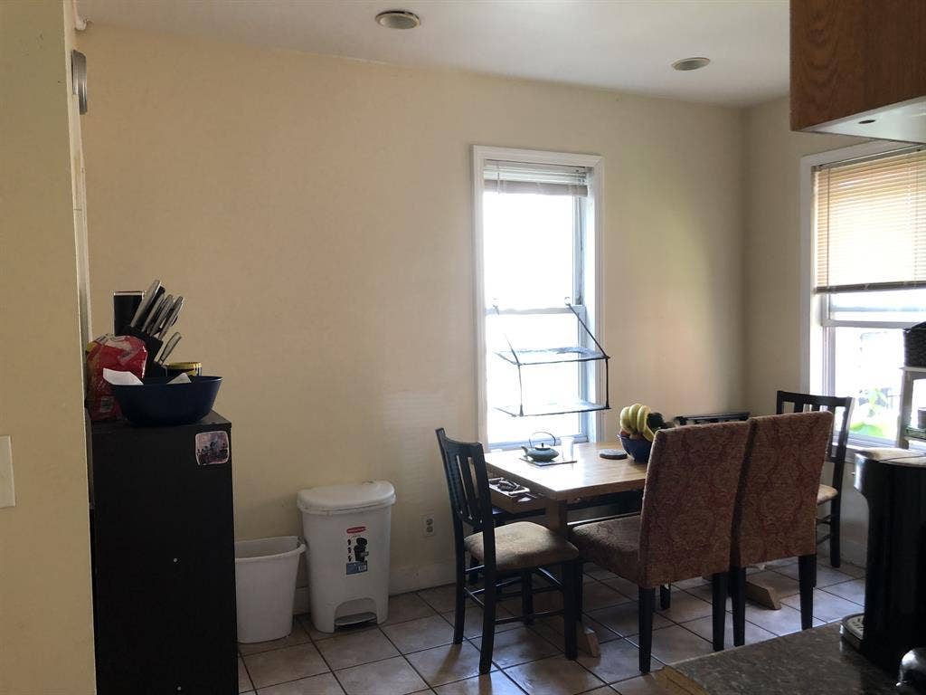 Longwood 3-BR Unit, 09/01 move in