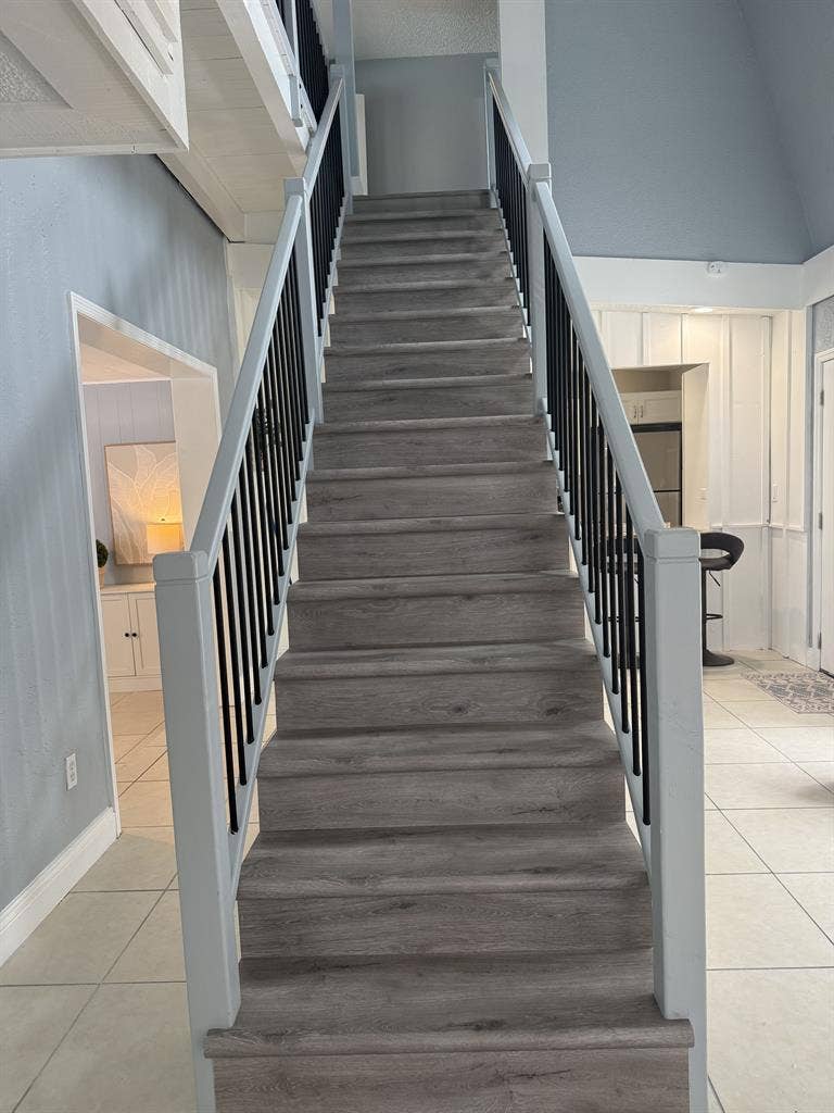 Co-living Home 1 block from Ocean