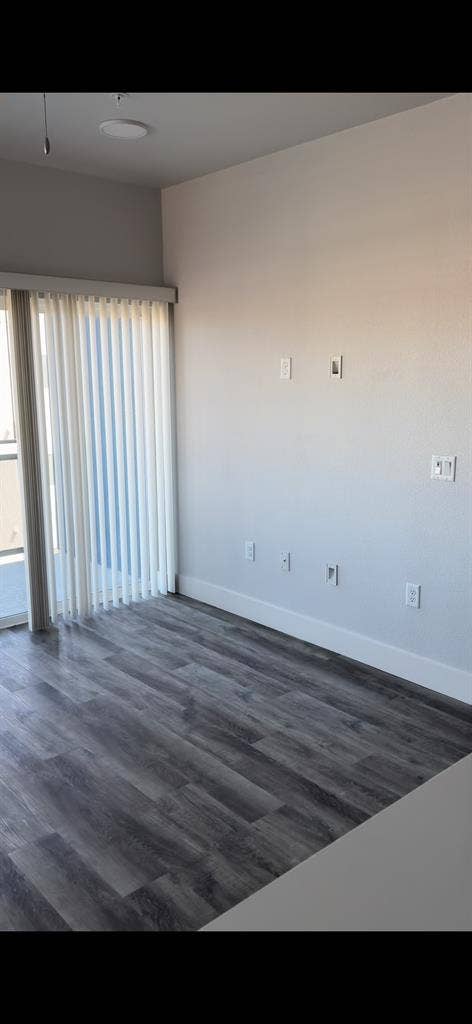 Immd. Room at 2 bd 2 ba!