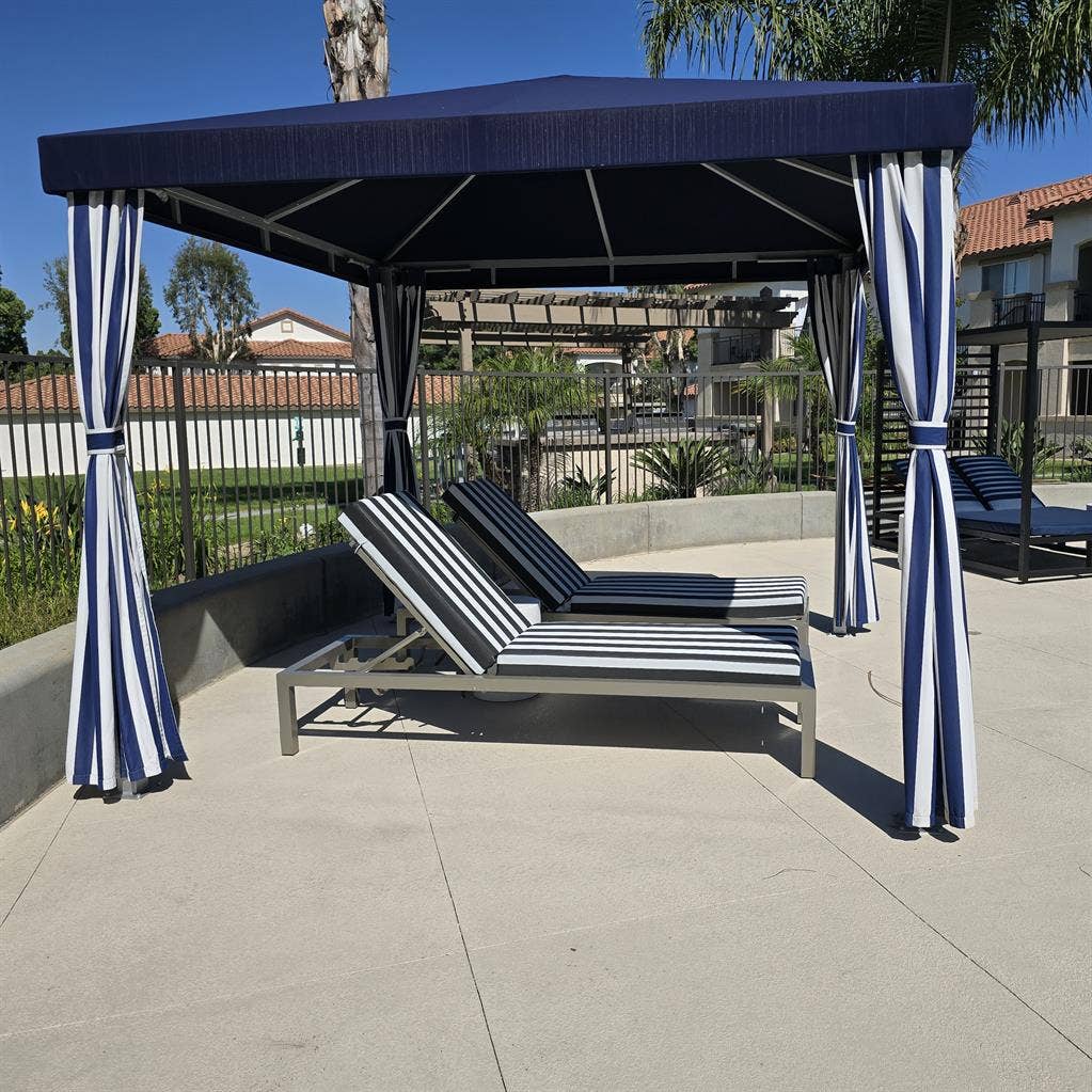 Furnished One Bedroom W/Bathroom
