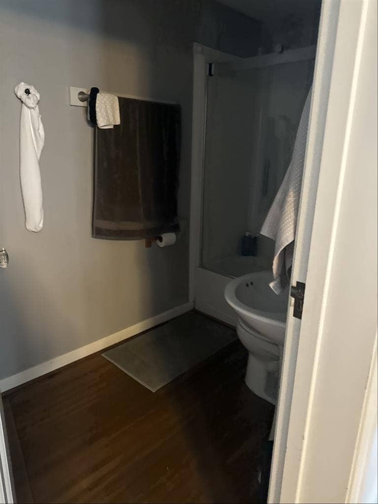 Room to Rent near broad ripplee