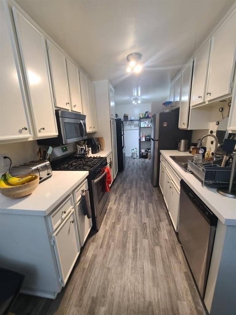 Large Bedroom Available June 1st