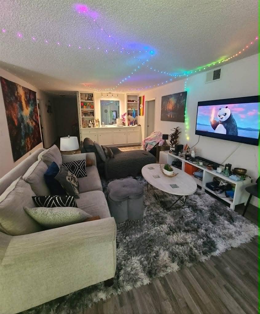 Large Bedroom Available June 1st