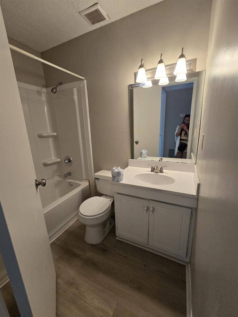 2 Bed, 1 Bath