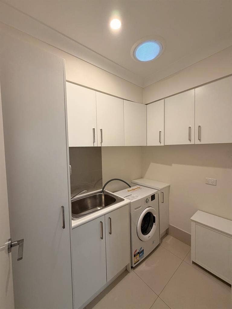 Room for rent - Burpengary East