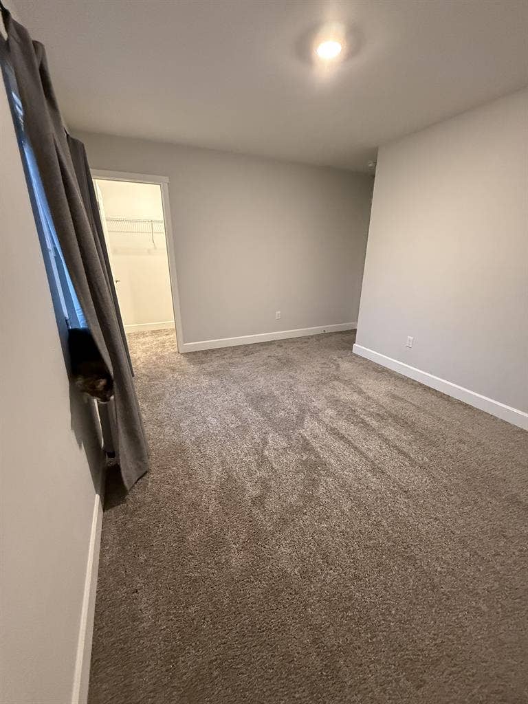 Room for rent- July