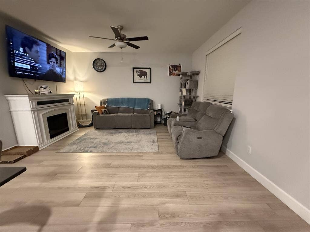 Room for rent- July