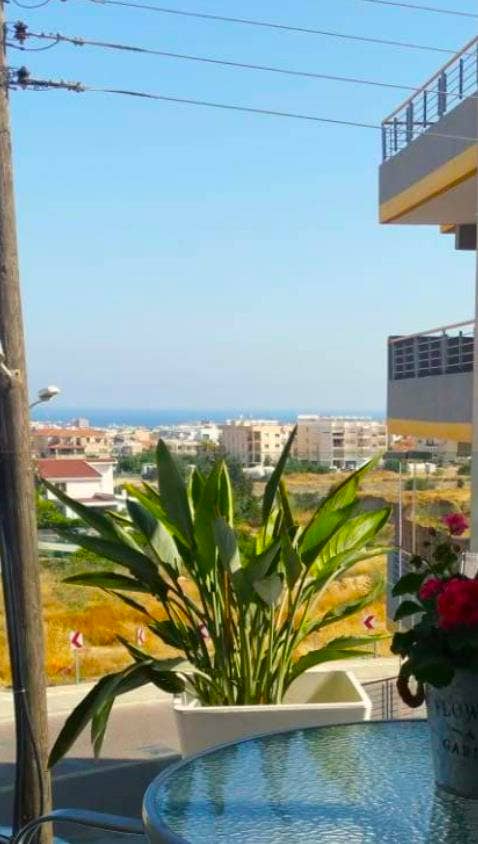 Beautiful & modern with sea view ✨