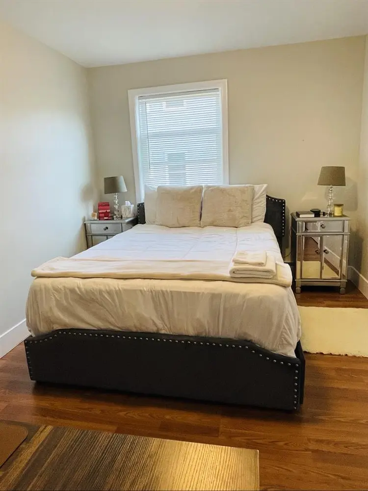 FLEXIBLE LEASE FOR A PRIVATE BED