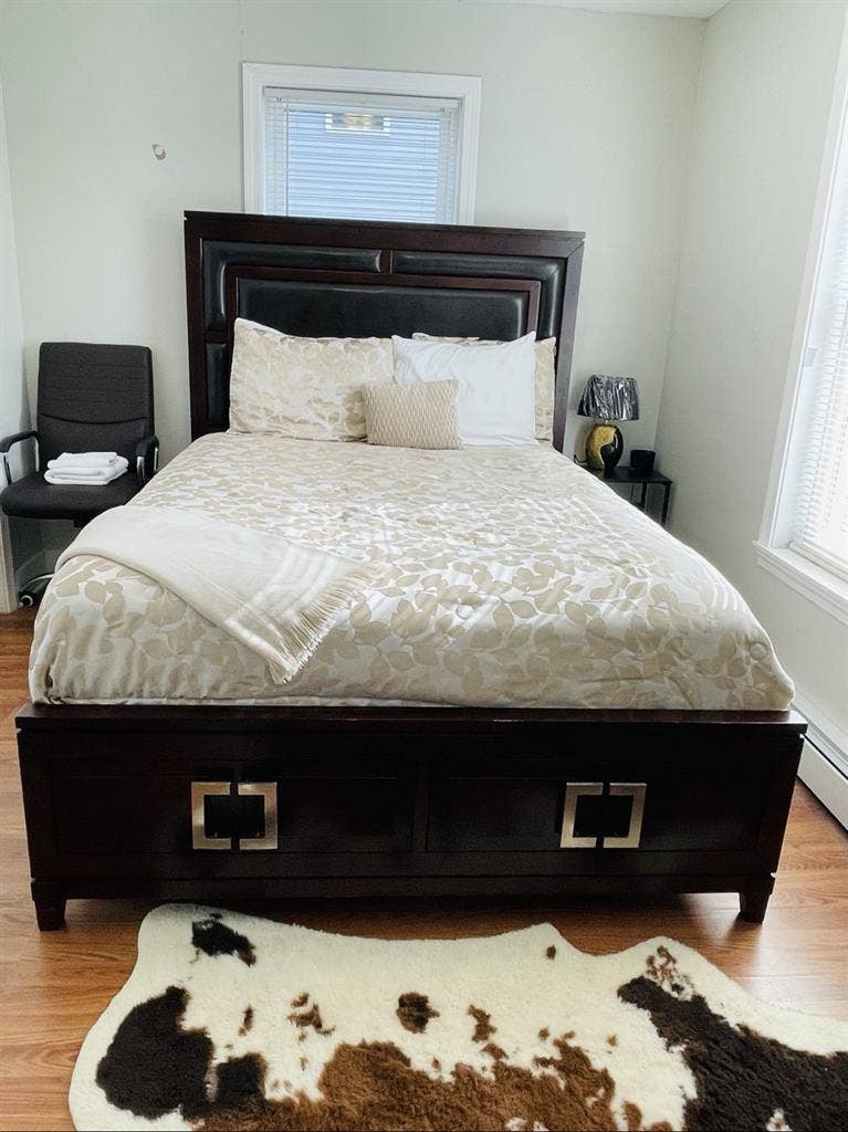 FLEXIBLE LEASE FOR A PRIVATE BED