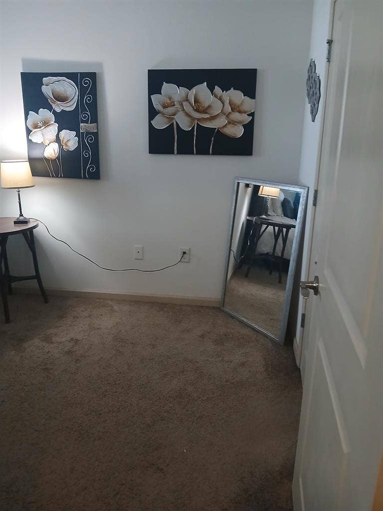 Quiet 1Bedrm 1Bathrm $1100 monthly