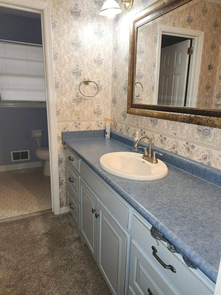Room in House in Hoover
