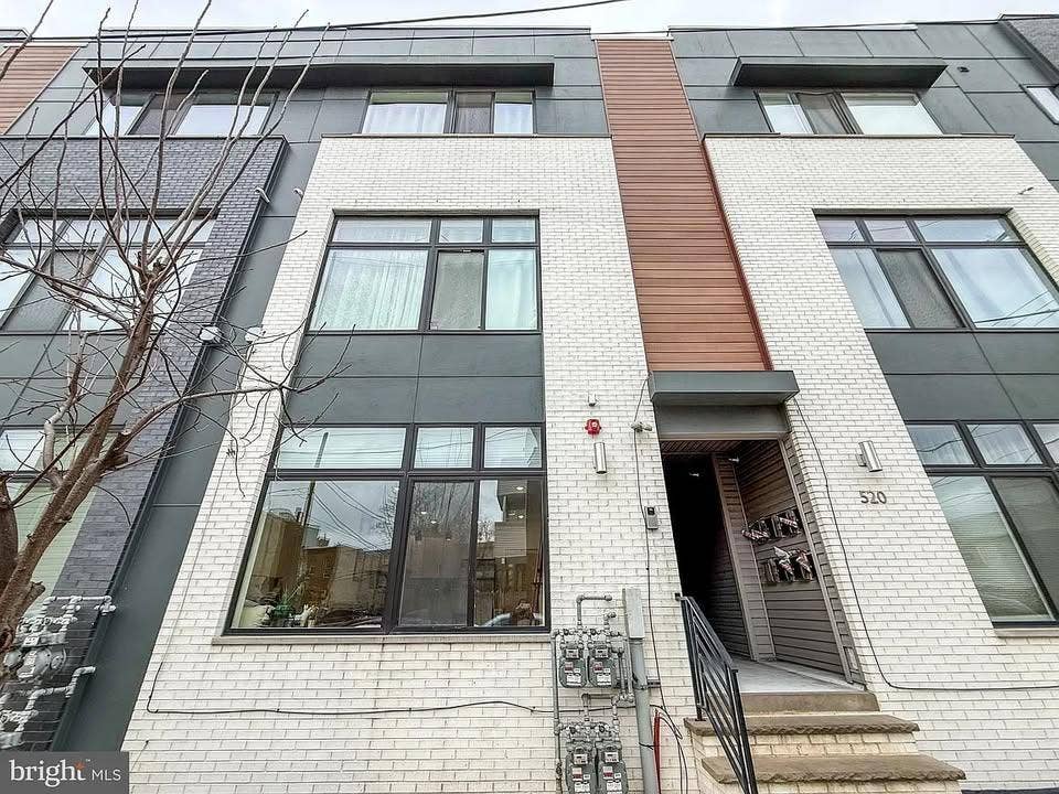 large 2 bed / 2 bath near Temple 